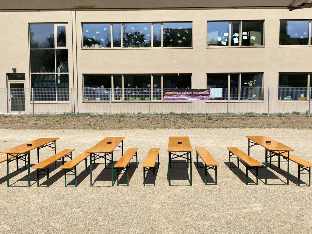 Wir vermieten hochwertige Biertische und Bierbänke