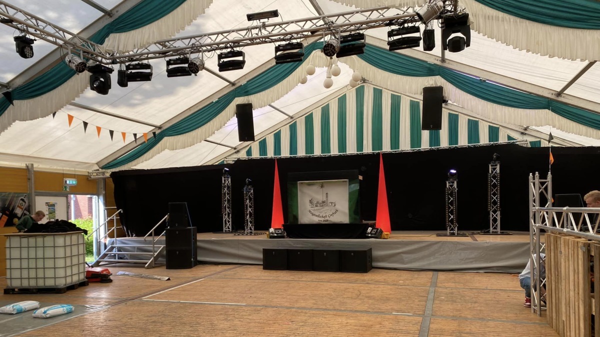 Wir übernehmen den Technik-Aufbau